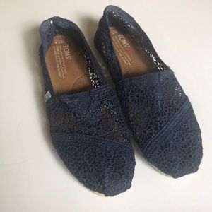 TOMS Lace Classics
